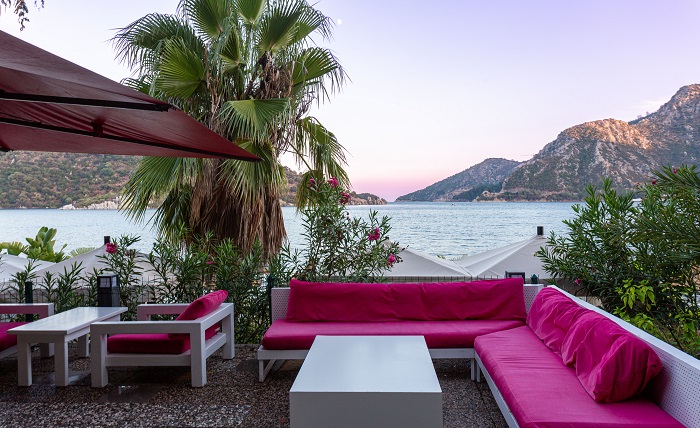 Outdoor Sofa Ideas