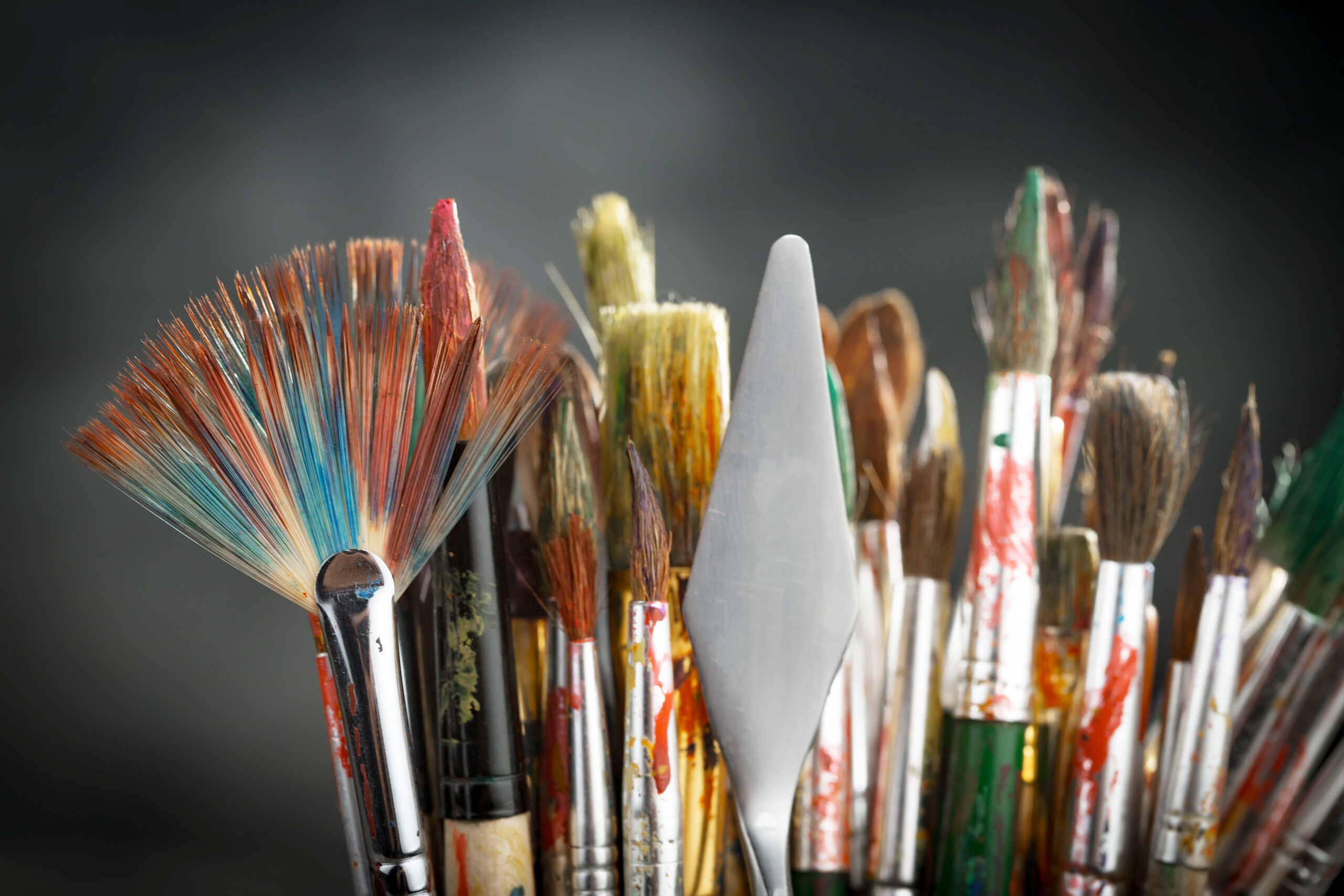 The Art of Choosing Bristles: A Guide to Brush Selection